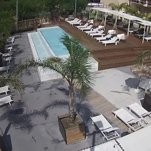 Otel Pineda, La Pineda